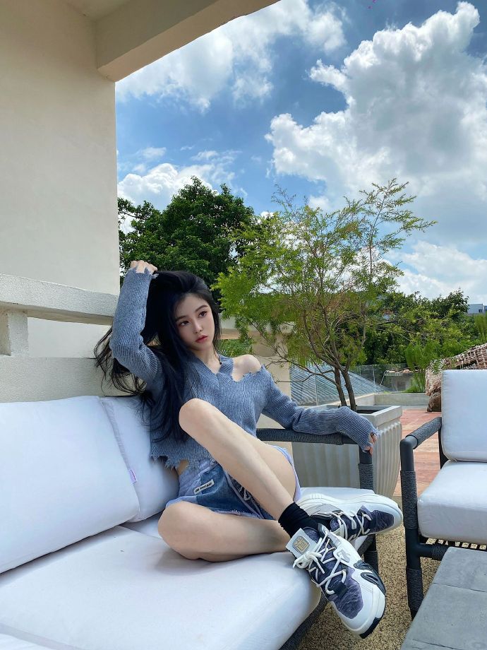 消失的她 封面